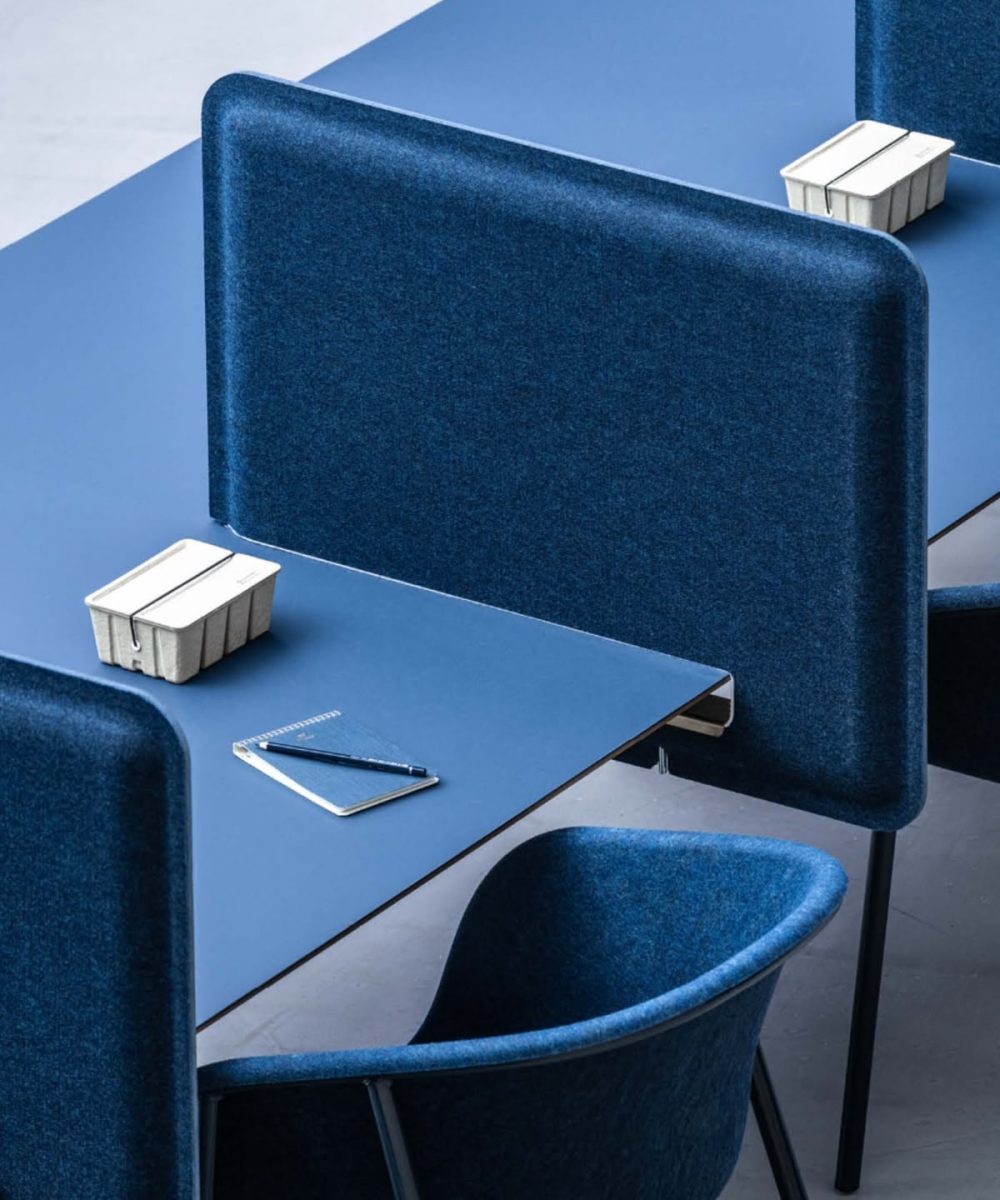 Desk Divider by De Vorm